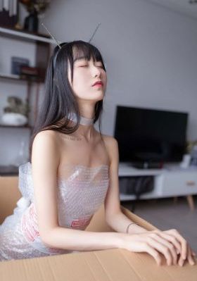 亲吻拥抱动漫免费观看