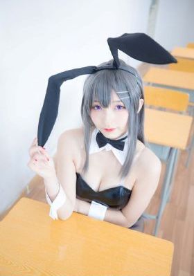 三岛奈津子